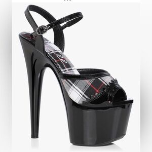 NWT- Black and White Plaid Platform Heels